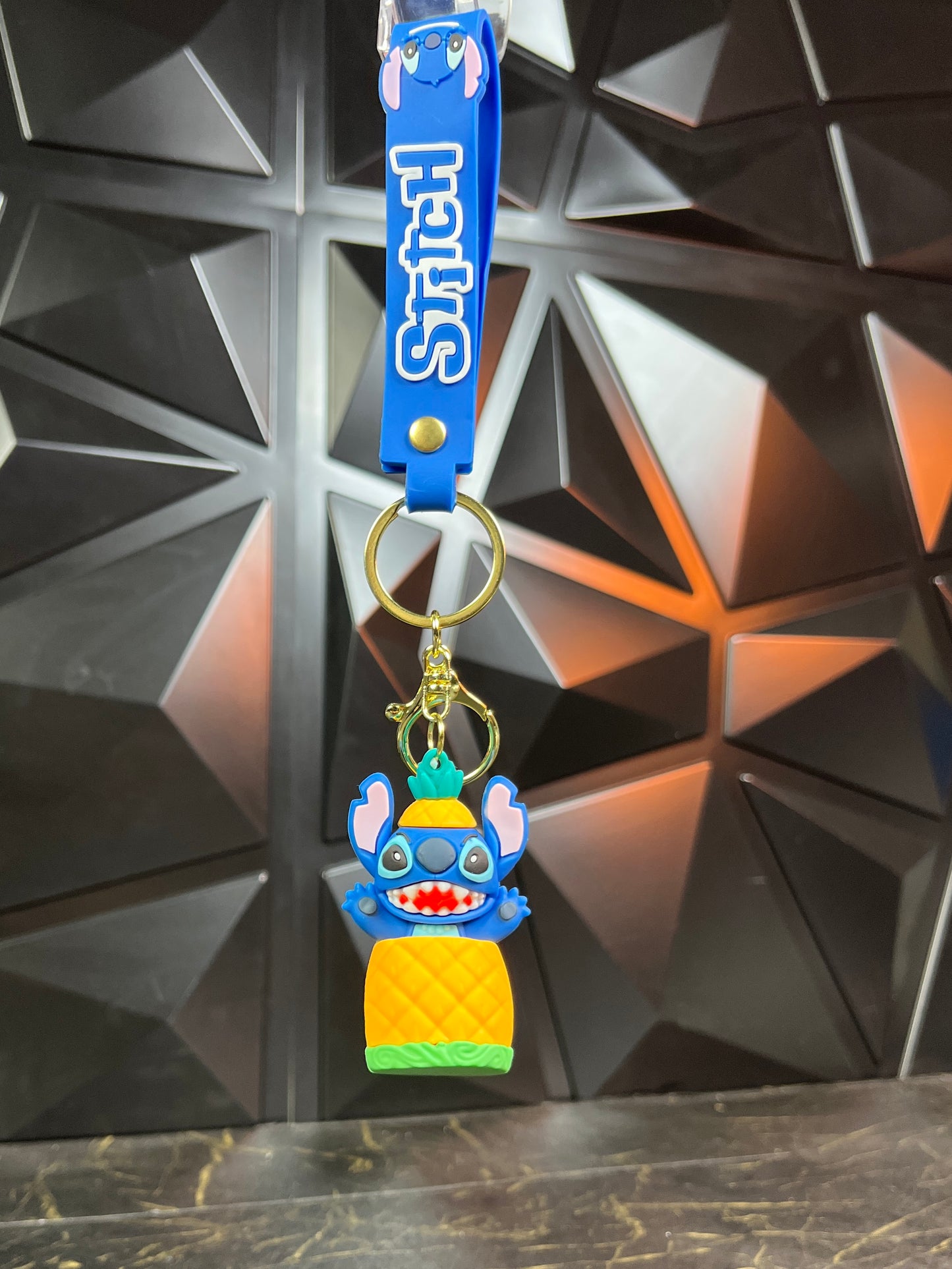 Porte cles STITCH ANANAS